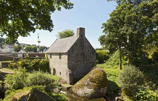 Mooie watermolen in Huelgoat, Bretagne, Frankrijk — Stockfoto