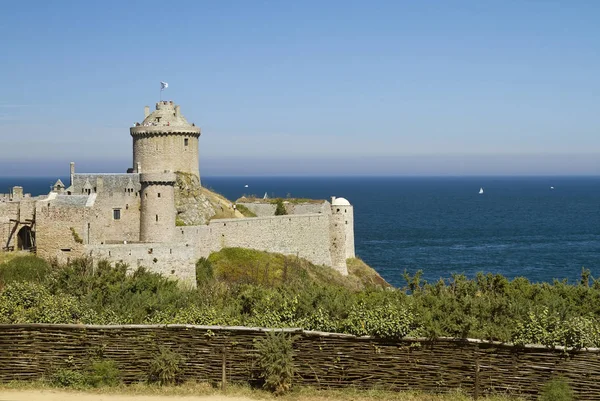 Fort la latte im Nordosten der Bretagne — Stockfoto