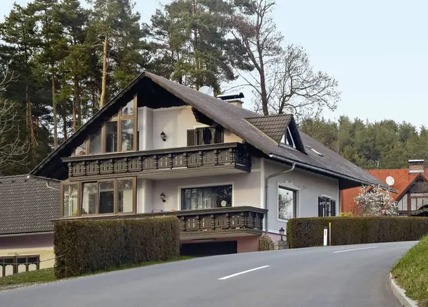 Gundersdorf 근처 국가 집 — 스톡 사진