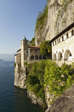 Santa Caterina del Sasso Hermitage