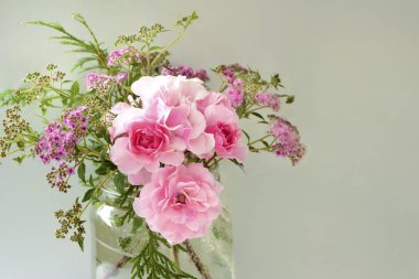 Güller Çiçek Aranjman .