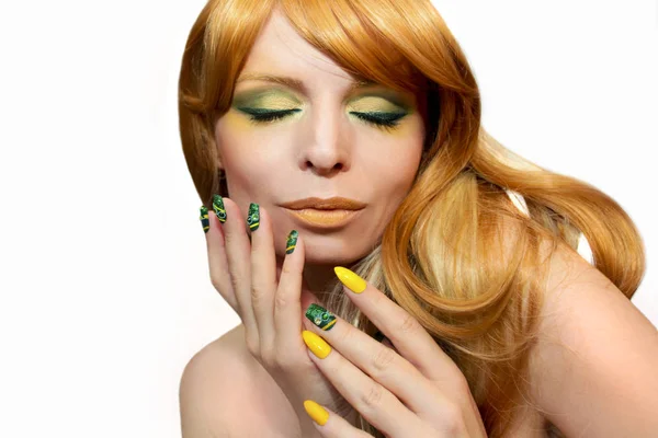 Green yellow makeup and manicure. — Stock Photo, Image