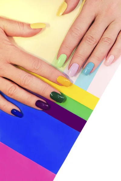 Multi Gekleurde Pastel Manicure Toon Toon Combinatie Met Een Gestreepte — Stockfoto