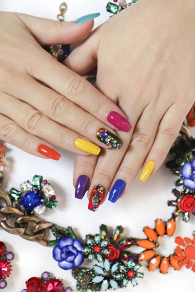 Creatieve Heldere Verzadigde Manicure Lange Nagels Met Strass Nagel Kunst — Stockfoto