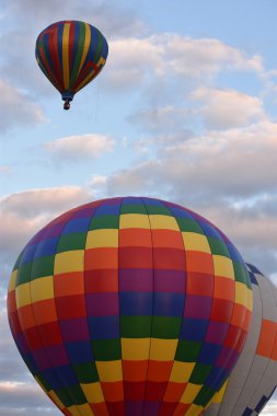 Şafakta 2016 Adirondack sıcak hava balon Festivali açılışında balon