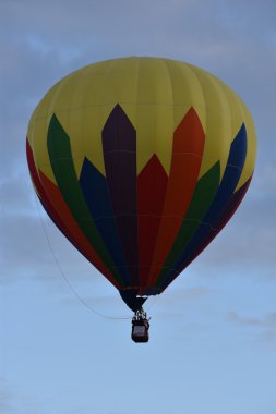 Şafakta 2016 Adirondack sıcak hava balon Festivali açılışında balon