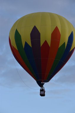 Şafakta 2016 Adirondack sıcak hava balon Festivali açılışında balon
