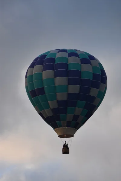 Balonu premiery o świcie w 2016 Adirondack Hot Air Balloon Festival — Zdjęcie stockowe