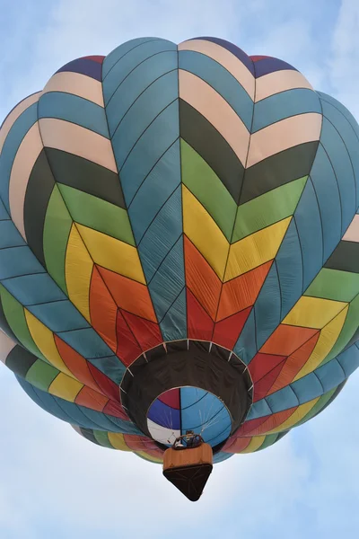 Balonu premiery o świcie w 2016 Adirondack Hot Air Balloon Festival — Zdjęcie stockowe