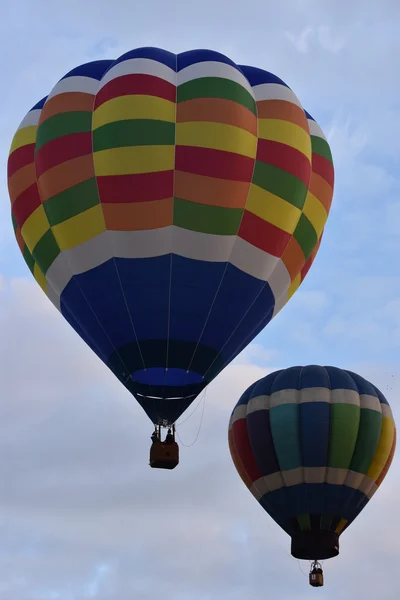 Lancio della mongolfiera all'alba all'Adirondack Hot Air Balloon Festival 2016 — Foto Stock