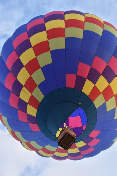 Balonu premiery o świcie w 2016 Adirondack Hot Air Balloon Festival — Zdjęcie stockowe