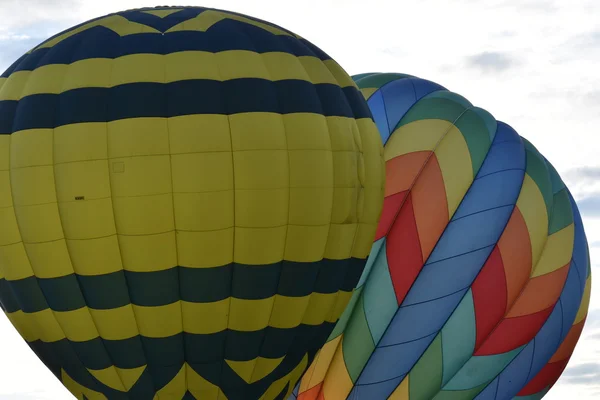 Balloon launch at dawn at the 2016 Adirondack Hot Air Balloon Festival — Stock Photo, Image