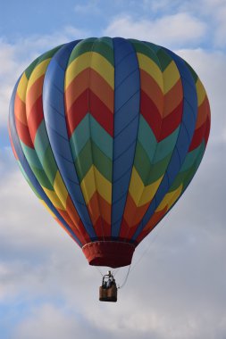 Şafakta 2016 Adirondack sıcak hava balon Festivali açılışında balon