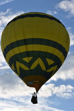 Şafakta 2016 Adirondack sıcak hava balon Festivali açılışında balon