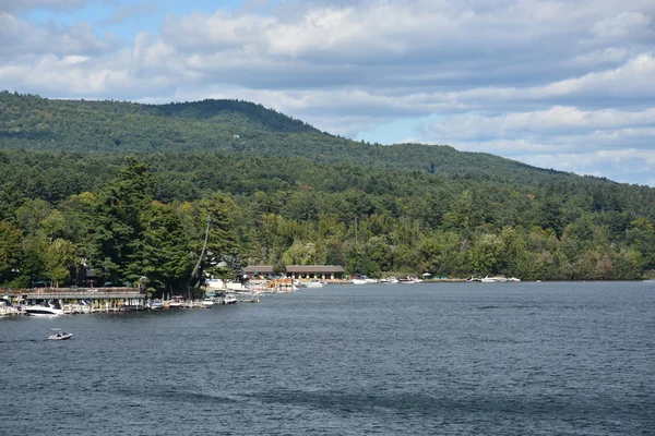 Uitzicht op Lake George in de staat New York — Stockfoto