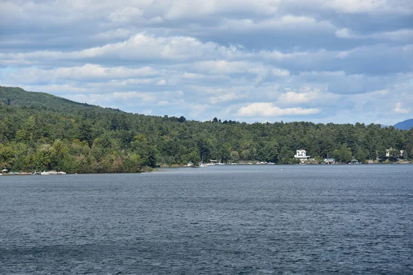 Uitzicht op Lake George in de staat New York — Stockfoto