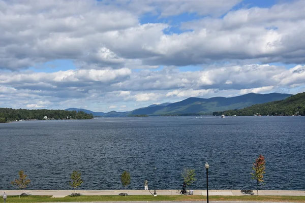 Vista do Lago George no Estado de Nova York — Fotografia de Stock