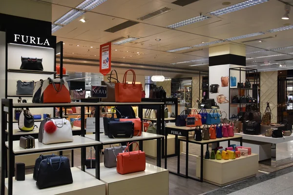 Tienda El Corte Inges en Lisboa, Portugal — Foto de Stock