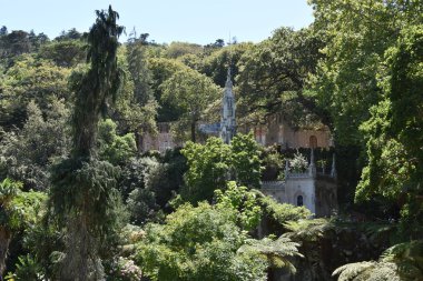 SINTRA, PORTUGAL - 20 AUG: Sintra, Portekiz 'deki Quinta da Regaleira Sarayı, 20 Ağustos 2016.