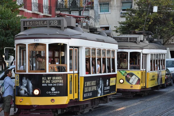 Tram historique 28 à Lisbonne, Portugal — Photo