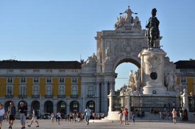 Rua Augusta kemer Praça yapmak Comercio Lizbon, Portekiz