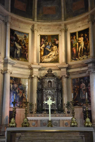 Kaplica w klasztorze Hieronimitów w Belem w Lizbonie, Portugalia — Zdjęcie stockowe