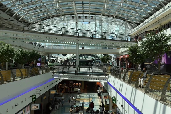 Centro comercial Vasco da Gama en Lisboa, Portugal — Foto de Stock