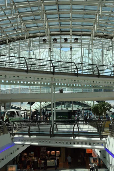 Centro comercial Vasco da Gama en Lisboa, Portugal —  Fotos de Stock