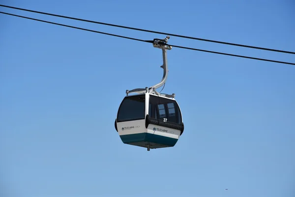 Telecabine Lisboa di Parque das Nacoes (Taman Bangsa-Bangsa) di Lisbon, Portugal — Stok Foto