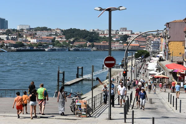 Porto, aan de rivier de Douro, in Portugal — Stockfoto