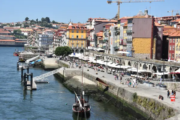 Porto, aan de rivier de Douro, in Portugal — Stockfoto