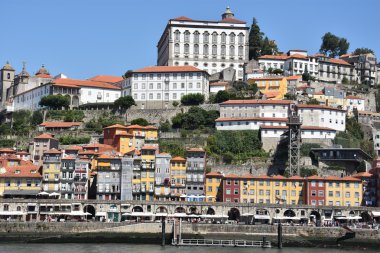 Portekiz, Porto 'da Vila Nova de Gaia