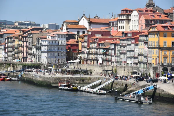 Vila Nova de Gaia in Porto, Portugal — Stockfoto