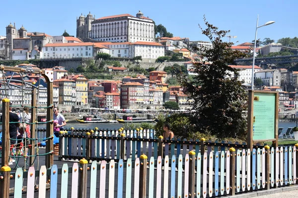 Vila Nova de Gaia in Porto, Portugal — Stockfoto