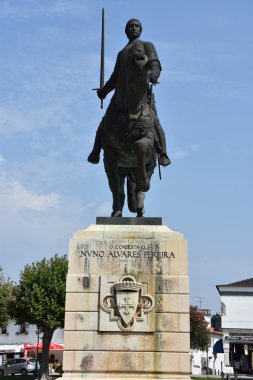 Dom Nuno Alvares Pereira Portekiz Batalha Manastırı, atlı heykeli