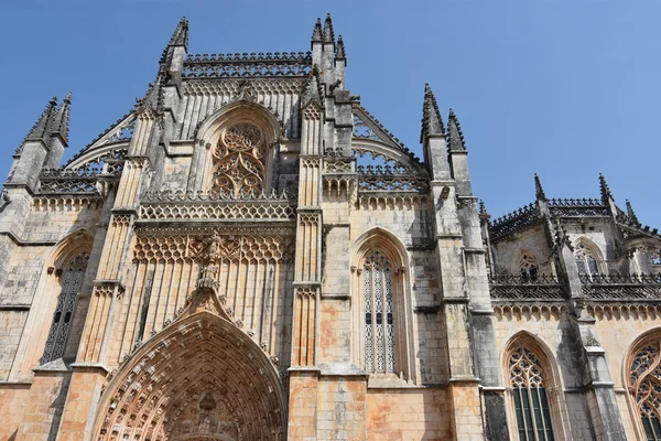 Доминиканский монастырь Санта-Мария-да-Витория в Баталье, Португалия — стоковое фото