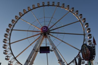 Almanya'nın Hamburg kentinde adil Hamburger Dom