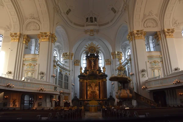 St. Michaels kyrka i Hamburg, Tyskland — Stockfoto