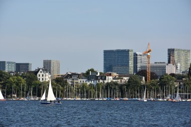 Gemilerde Gölü Alster, Hamburg, Almanya