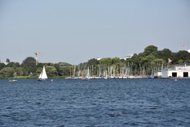 Gemilerde Gölü Alster, Hamburg, Almanya