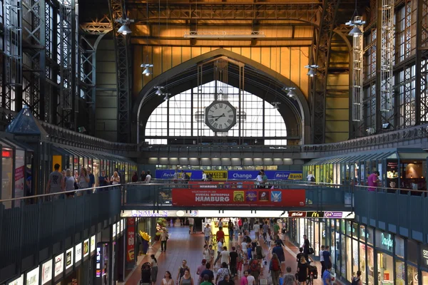 Hauptbahnhof en Hamburgo, Alemania — Foto de Stock