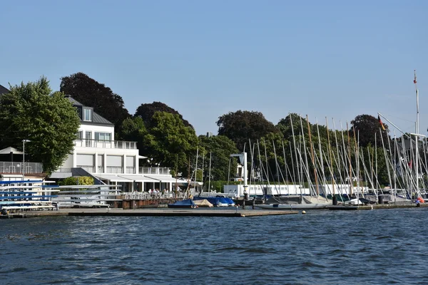 Gemilerde Gölü Alster, Hamburg, Almanya