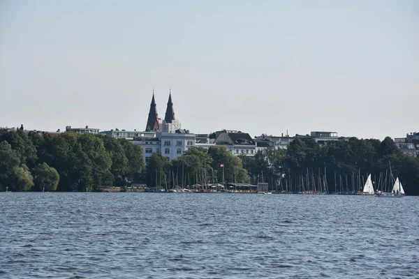 Alstermeer in Hamburg, Duitsland — Stockfoto