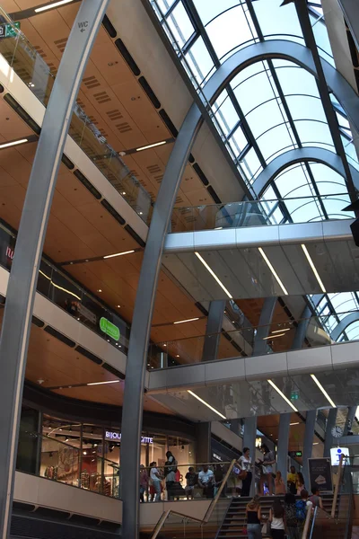 Торговый центр Europa Passage в Гамбурге, Гемани — стоковое фото