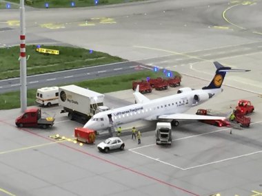 Hamburg, Almanya - 27 Ağustos: Hamburg, Almanya 27 Ağustos 2016 üzerinde görüldüğü gibi minyatür Wunderland. Bu bir model tren cazibe ve kendi türünde dünyanın en büyüğü olduğunu.