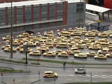 Hamburg, Almanya - 27 Ağustos: Hamburg, Almanya 27 Ağustos 2016 üzerinde görüldüğü gibi minyatür Wunderland. Bu bir model tren cazibe ve kendi türünde dünyanın en büyüğü olduğunu.