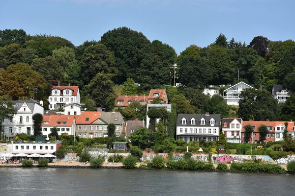 Häuser rund um den Hamburger Hafen in Deutschland — Stockfoto