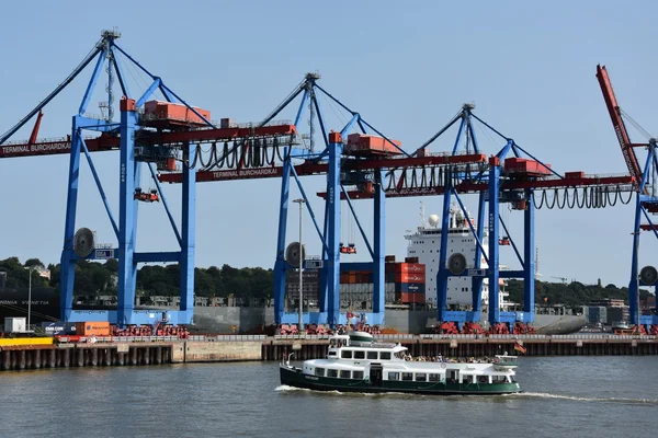 Port w Hamburgu w Niemczech — Zdjęcie stockowe