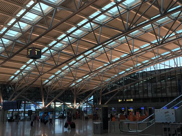 Lotnisko w Hamburgu (Flughafen Hamburg) w Niemczech — Zdjęcie stockowe
