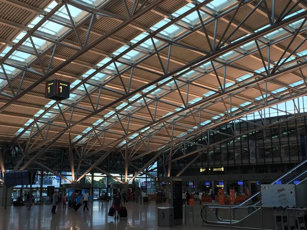 Almanya 'daki Hamburg Havaalanı (Flughafen Hamburg) — Stok fotoğraf